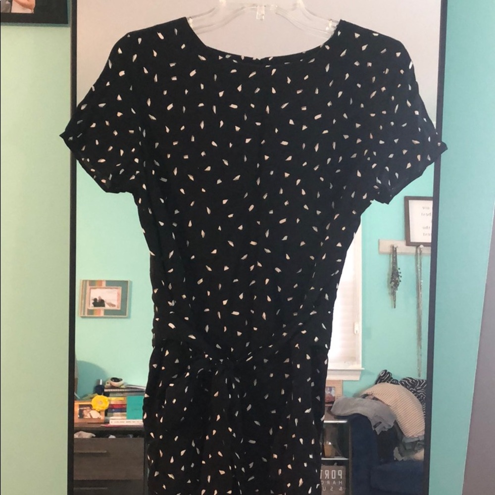 FINAL TOUCH Black White Brushstroke Print Tie Waist Short Sleeve Tunic Women's M